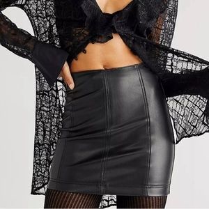 NWOT Mall Goth Leather Mini Skirt XXXL